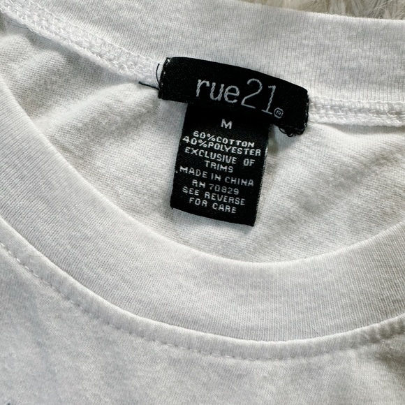 ✨Y2K Angel T Shirt - Picture 4 of 5